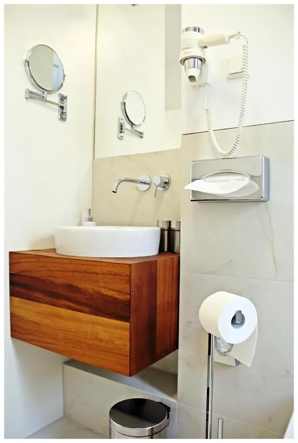 Apartment Klara Trogir 0*,