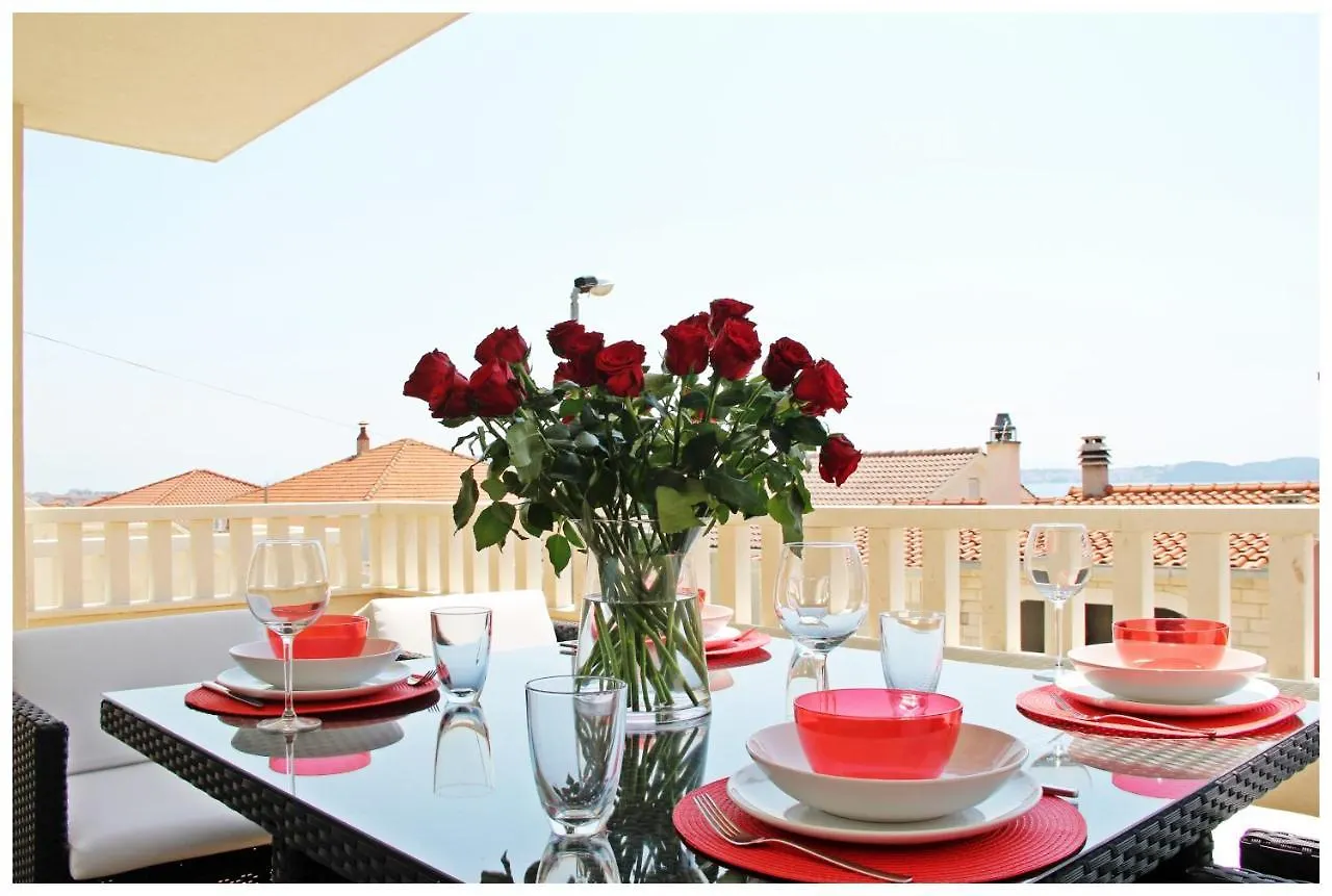Apartment Klara Trogir